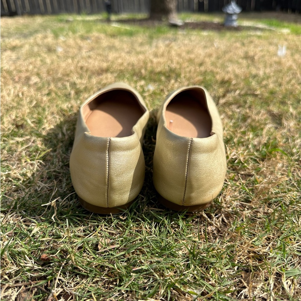 Bundle Sale: 3 Pair of Flats. Women's Black, Gold and Pink Flats Collection - Picture 4 of 9